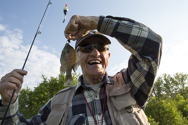 volunteer-ranger-program-fishing-program-assistant-600-400-1